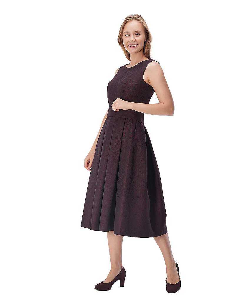 Abito tradizionale OXANA rosso scuro 38 - Wenger - FashionsVida