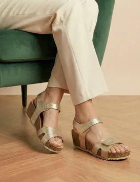 Wide Fit Leather Metallic Flatform Sandals Gold female - Jones Bootmaker - FashionsVida