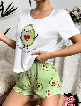 Conjunto de pijama de verano para mujer con estampado de corazones de aguacate lindo - Shein - FashionsVida