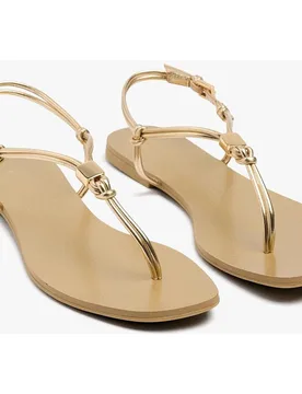 Sandalias de dedo de mujer con tiras finas y cierre de hebilla - Parfois - FashionsVida