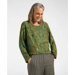 Blusa de mujer de viscosa estampada paisley ajuste boxy cierre posterior con abertura y botón